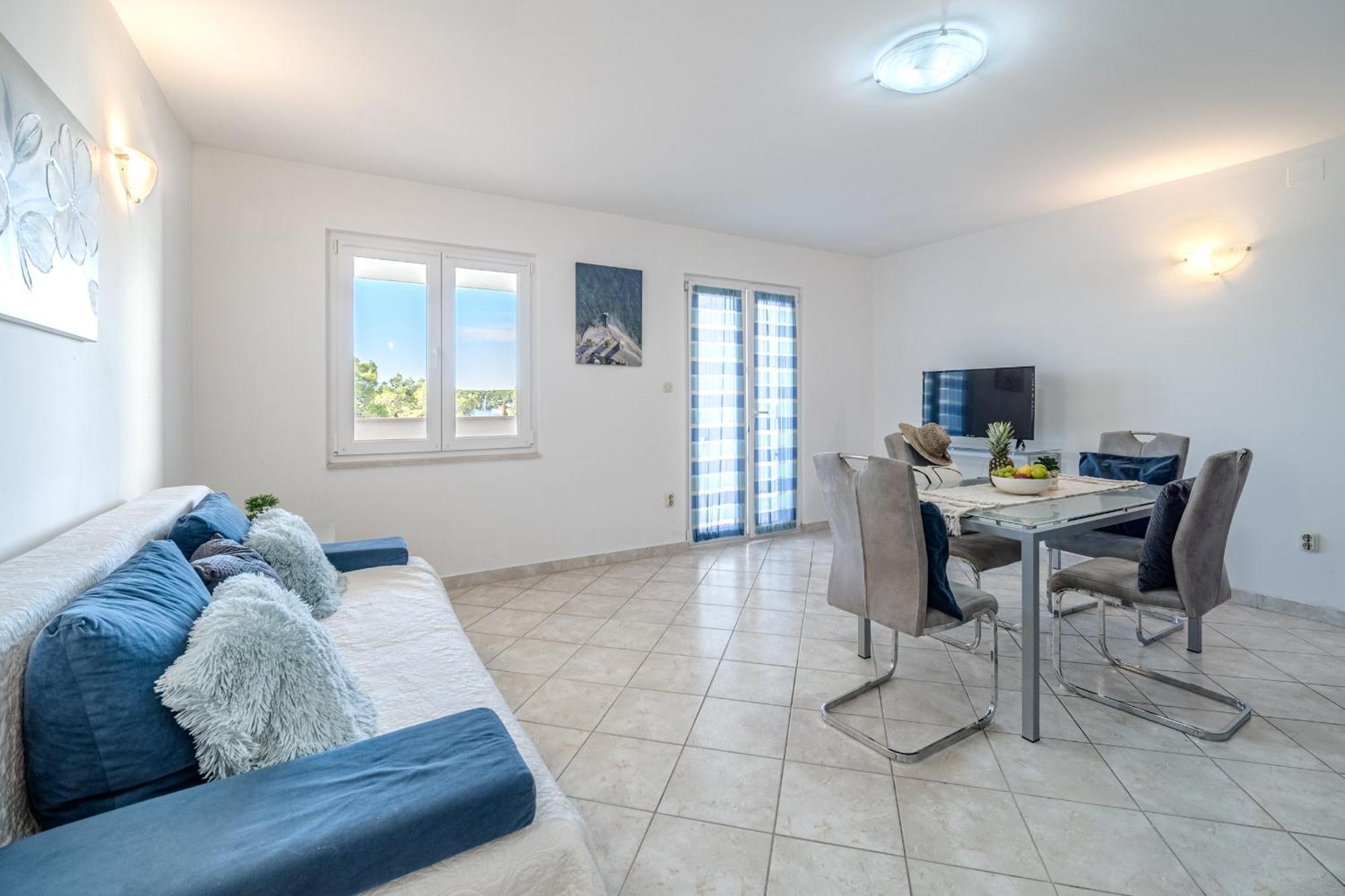 Apartment Milna - With Swimming Pool & Amazing Seaviews, Above Bijaka Beach ภายนอก รูปภาพ