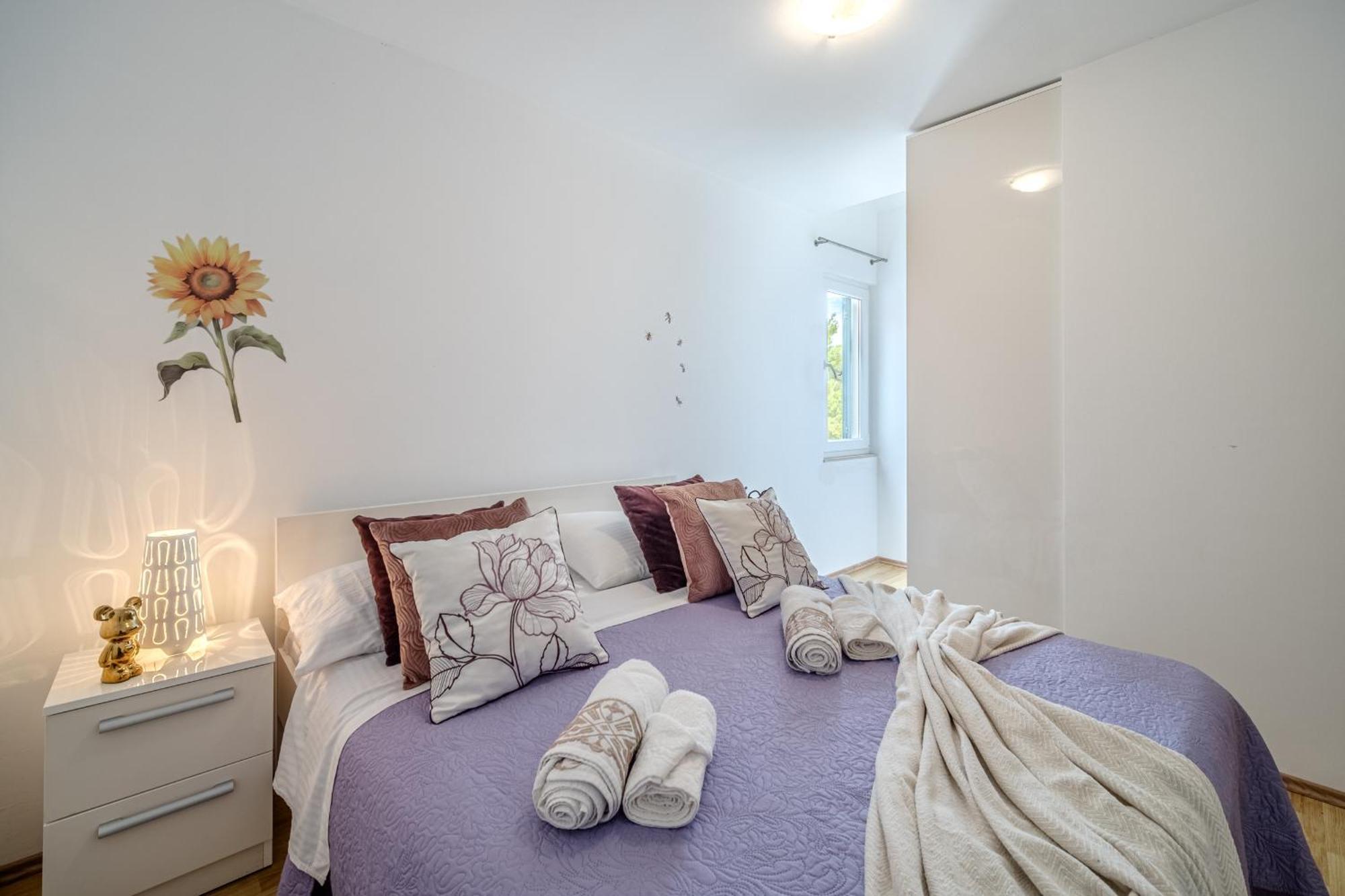 Apartment Milna - With Swimming Pool & Amazing Seaviews, Above Bijaka Beach ภายนอก รูปภาพ